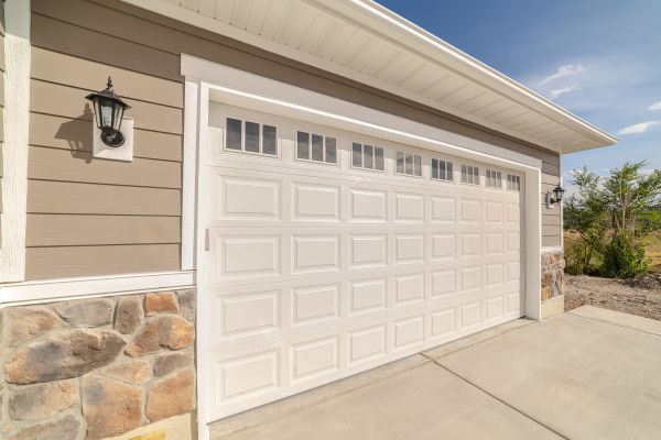Cost of Garage Lifting in Plant City